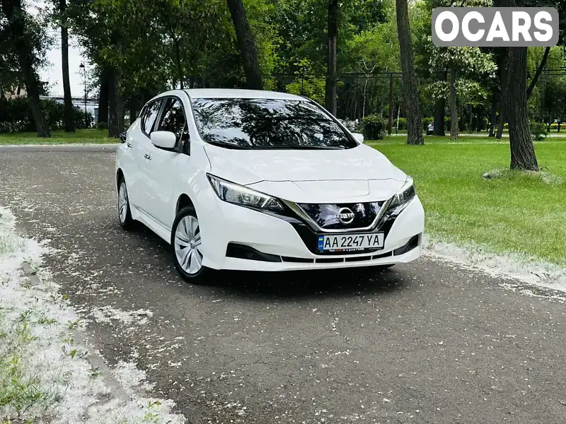 Хэтчбек Nissan Leaf 2021 null_content л. обл. Киевская, Киев - Фото 1/21