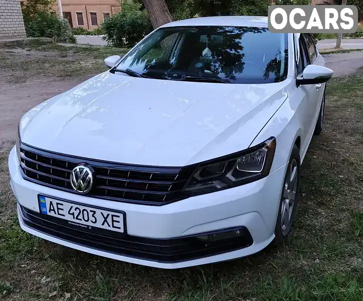 Седан Volkswagen Passat 2016 1.8 л. Автомат обл. Харьковская, Барвинково - Фото 1/19
