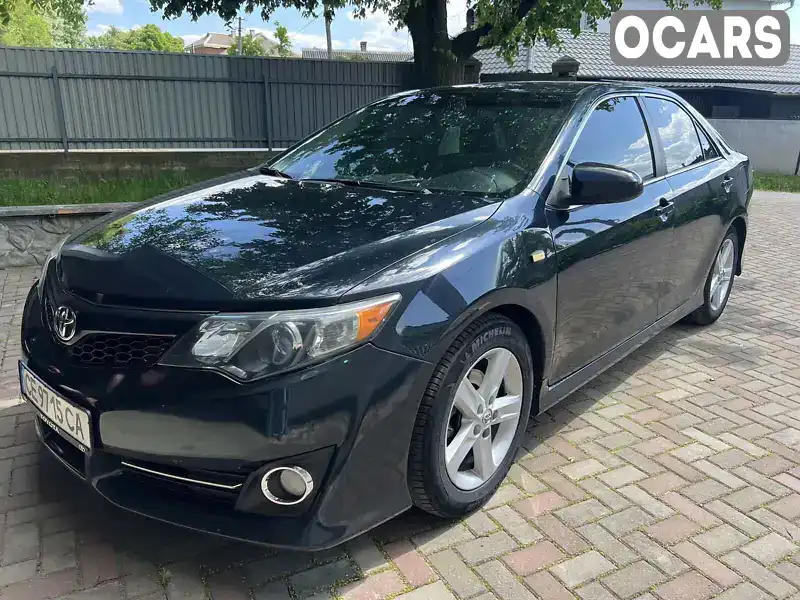 Седан Toyota Camry 2013 2.5 л. Автомат обл. Чернівецька, Чернівці - Фото 1/9