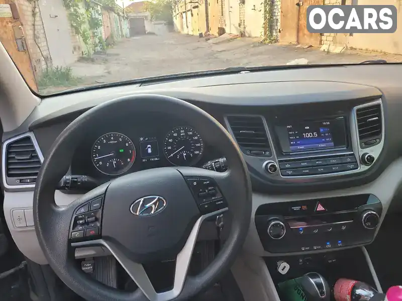 Внедорожник / Кроссовер Hyundai Tucson 2017 2 л. Автомат обл. Днепропетровская, Днепр (Днепропетровск) - Фото 1/6