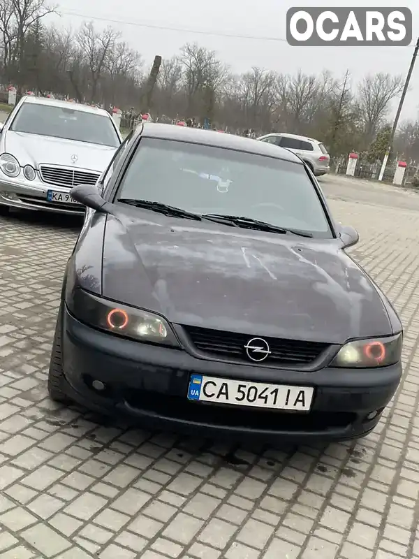 Седан Opel Vectra 1997 1.8 л. Ручна / Механіка обл. Миколаївська, Миколаїв - Фото 1/12