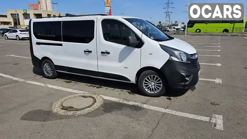 Мінівен Opel Vivaro 2015 1.6 л. Ручна / Механіка обл. Чернівецька, Чернівці - Фото 1/21