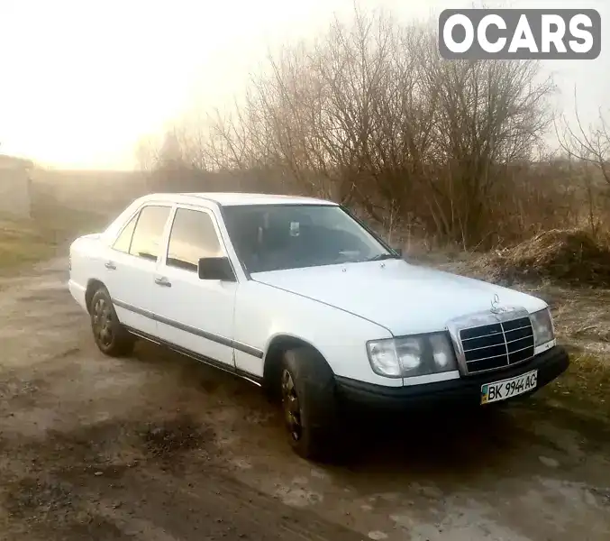 Седан Mercedes-Benz 190 1986 2 л. Ручна / Механіка обл. Рівненська, Рівне - Фото 1/10