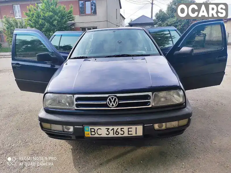 Седан Volkswagen Vento 1994 1.98 л. Ручная / Механика обл. Львовская, Буск - Фото 1/17