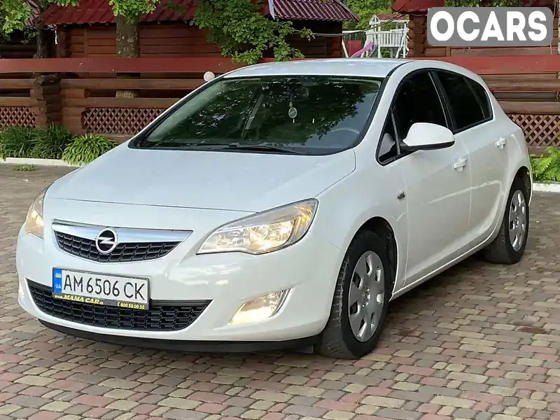 Хетчбек Opel Astra 2010 1.69 л. Ручна / Механіка обл. Житомирська, Олевськ - Фото 1/21