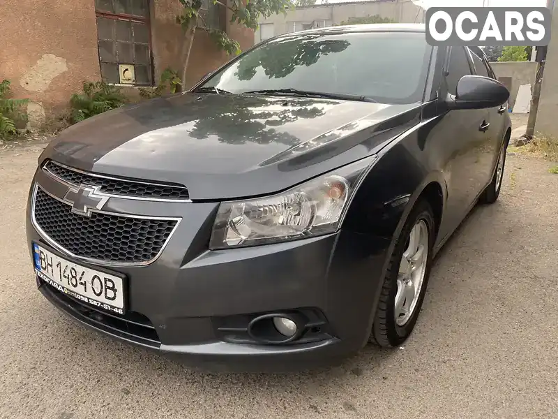 Седан Chevrolet Cruze 2012 1.36 л. Автомат обл. Одеська, Одеса - Фото 1/17