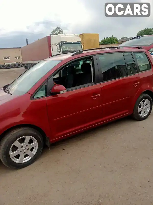 Мінівен Volkswagen Touran 2005 1.9 л. Ручна / Механіка обл. Хмельницька, Ізяслав - Фото 1/13