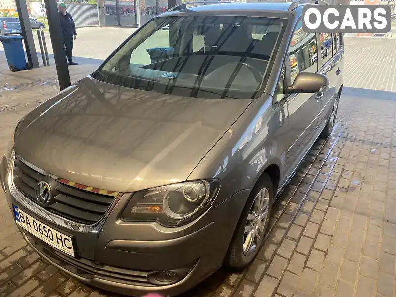 Минивэн Volkswagen Touran 2009 1.9 л. Ручная / Механика обл. Кировоградская, Александрия - Фото 1/14