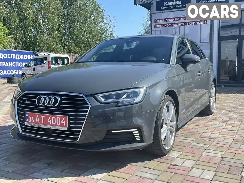 Хетчбек Audi A3 2020 1.4 л. Автомат обл. Житомирська, Житомир - Фото 1/21