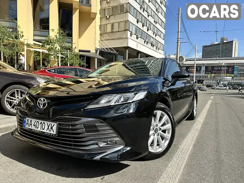 Седан Toyota Camry 2019 2.49 л. Автомат обл. Київська, Київ - Фото 1/21