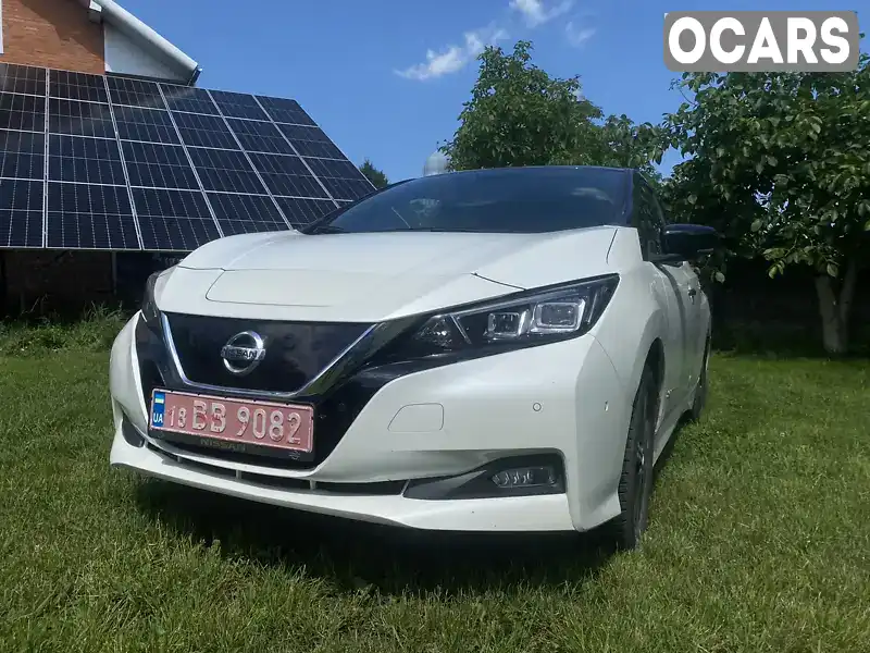 Хэтчбек Nissan Leaf 2019 null_content л. Автомат обл. Львовская, Львов - Фото 1/11