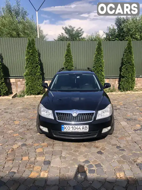 Універсал Skoda Octavia 2011 1.6 л. Ручна / Механіка обл. Закарпатська, Мукачево - Фото 1/20