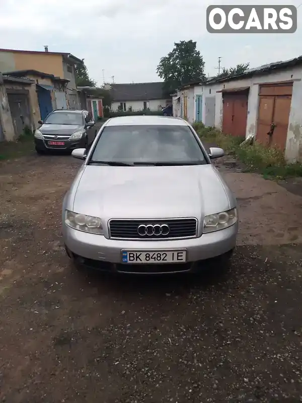 Седан Audi A4 2002 1.6 л. обл. Рівненська, Рівне - Фото 1/4