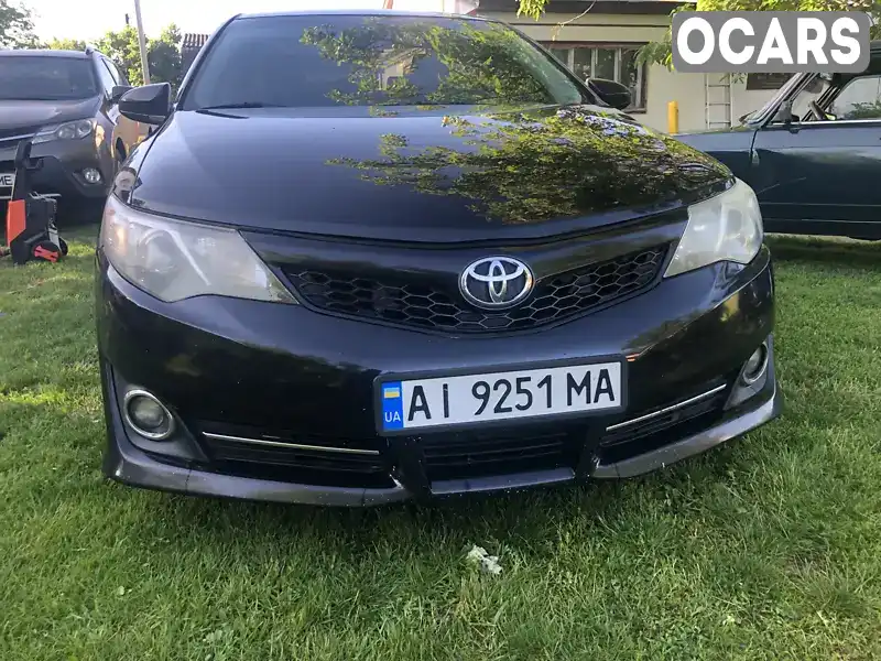 Седан Toyota Camry 2013 2.5 л. Автомат обл. Киевская, Борисполь - Фото 1/12