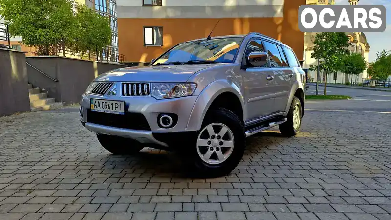 Внедорожник / Кроссовер Mitsubishi Pajero Sport 2013 2.48 л. Ручная / Механика обл. Ивано-Франковская, Ивано-Франковск - Фото 1/21