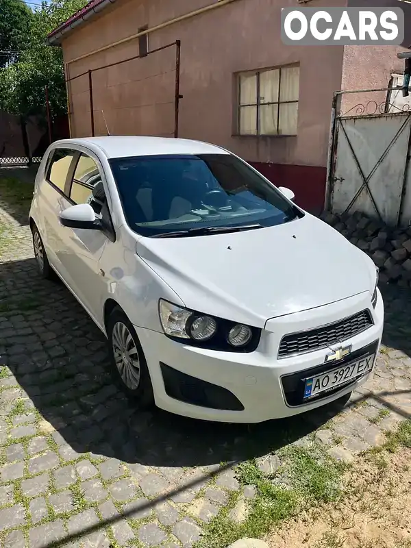 Хетчбек Chevrolet Aveo 2011 1.23 л. Ручна / Механіка обл. Закарпатська, Мукачево - Фото 1/9