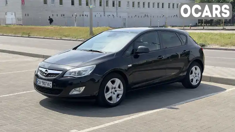 Хетчбек Opel Astra 2011 1.7 л. Ручна / Механіка обл. Черкаська, Черкаси - Фото 1/20