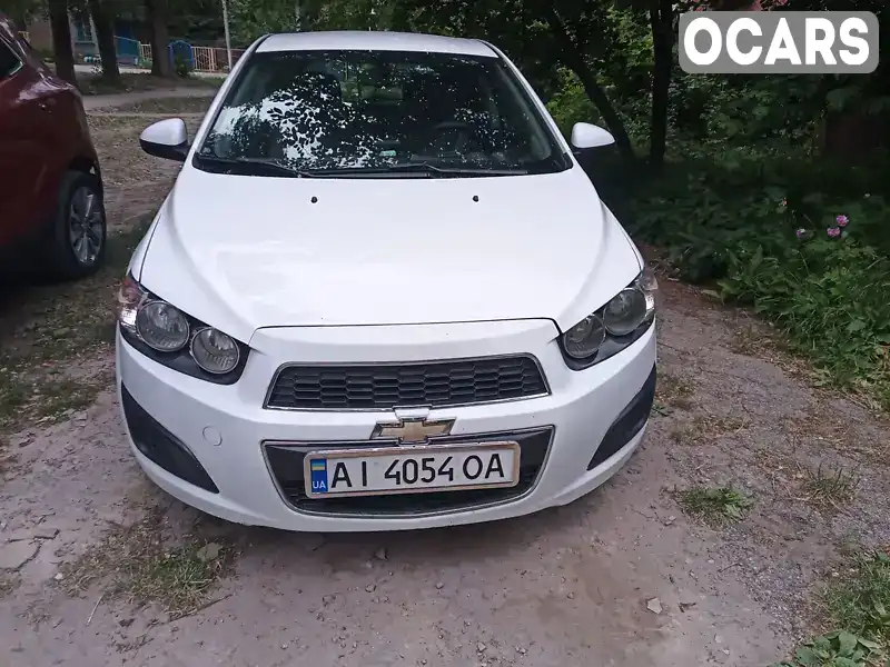 Хэтчбек Chevrolet Sonic 2015 1.8 л. Автомат обл. Днепропетровская, Днепр (Днепропетровск) - Фото 1/12