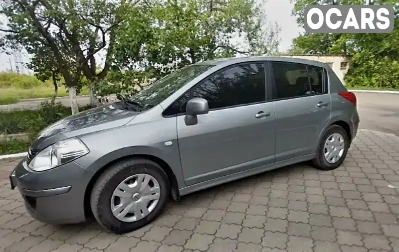 Хетчбек Nissan TIIDA 2011 1.6 л. Автомат обл. Закарпатська, Ужгород - Фото 1/7