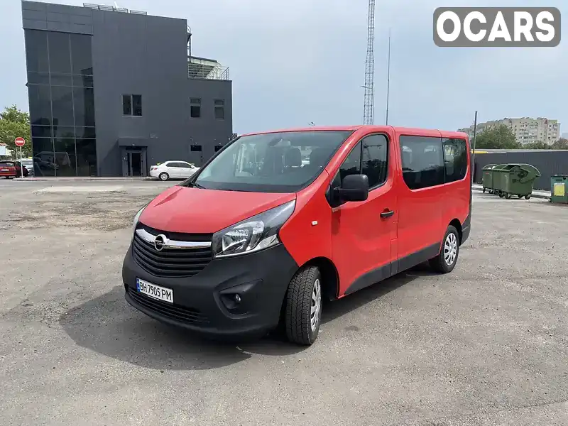 Минивэн Opel Vivaro 2015 1.6 л. Ручная / Механика обл. Одесская, Одесса - Фото 1/15