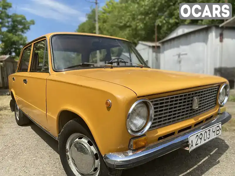 Седан ВАЗ / Lada 2101 1982 1.2 л. Ручна / Механіка обл. Чернівецька, Чернівці - Фото 1/15