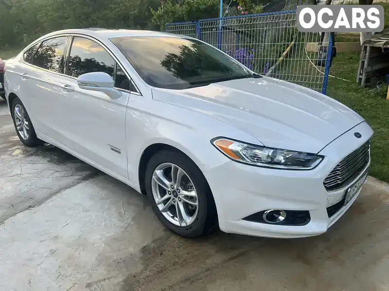 Седан Ford Fusion 2016 2 л. обл. Чернівецька, Новодністровськ - Фото 1/9