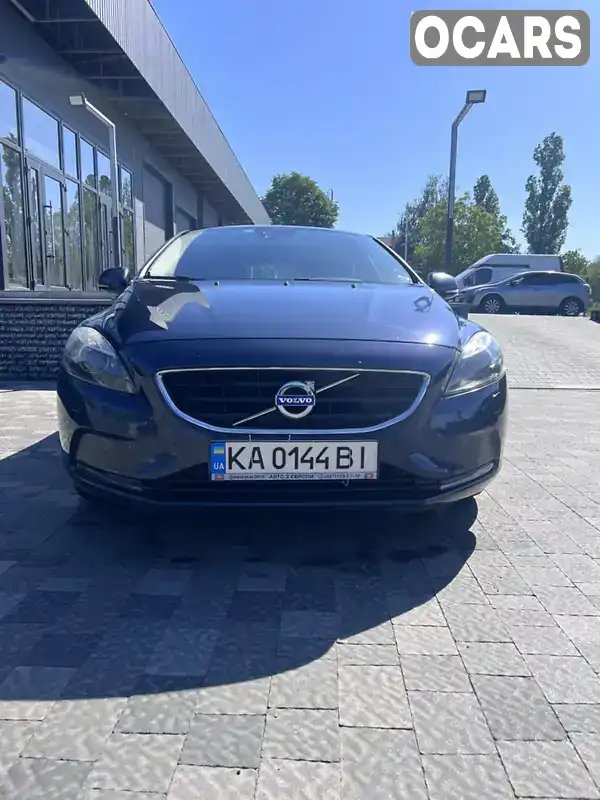 Хэтчбек Volvo V40 2013 1.98 л. Ручная / Механика обл. Харьковская, Харьков - Фото 1/17