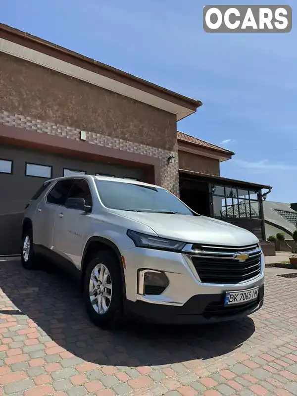 Позашляховик / Кросовер Chevrolet Traverse 2021 3.56 л. Автомат обл. Рівненська, Рівне - Фото 1/21