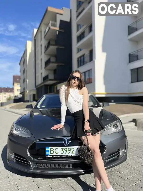 Лифтбек Tesla Model S 2013 null_content л. обл. Львовская, Львов - Фото 1/21