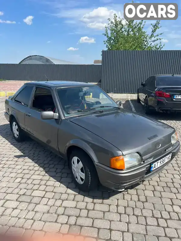 Хэтчбек Ford Escort 1987 1.4 л. Ручная / Механика обл. Ивано-Франковская, Ивано-Франковск - Фото 1/7