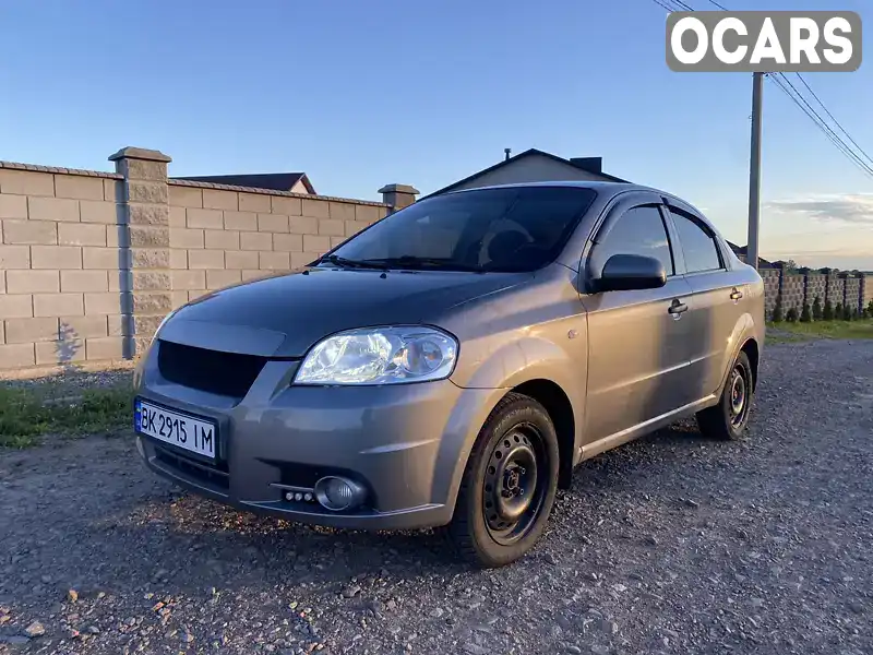 Седан Chevrolet Aveo 2011 1.5 л. Ручная / Механика обл. Ровенская, Ровно - Фото 1/14