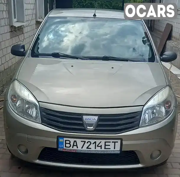 Хэтчбек Dacia Sandero 2010 1.39 л. Ручная / Механика обл. Кировоградская, Знаменка - Фото 1/8