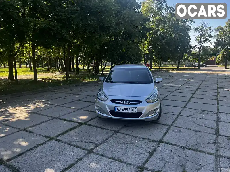 Седан Hyundai Accent 2011 1.4 л. Ручна / Механіка обл. Харківська, Харків - Фото 1/11