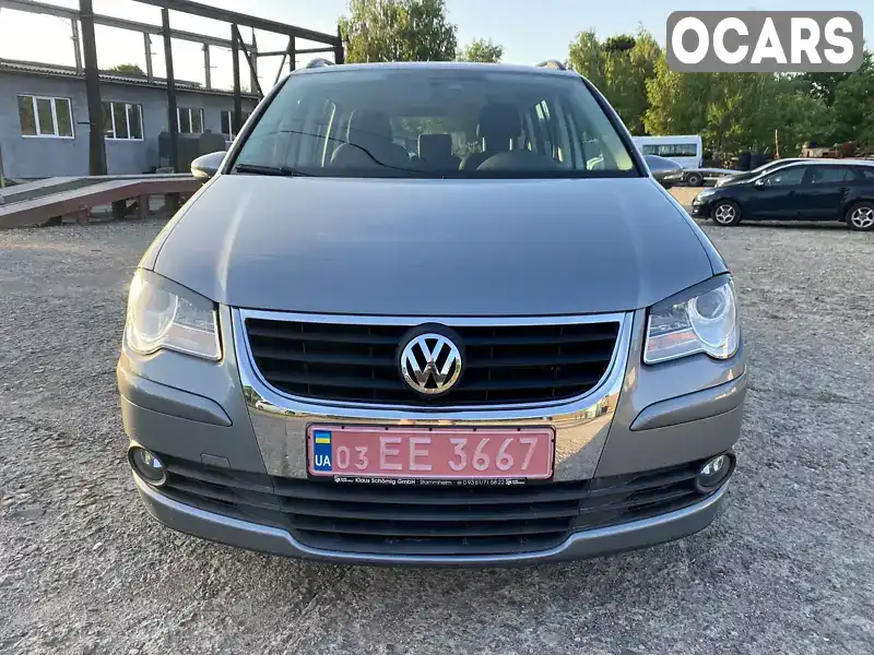 Минивэн Volkswagen Touran 2010 1.4 л. Ручная / Механика обл. Волынская, Нововолынск - Фото 1/21