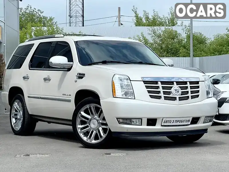 Внедорожник / Кроссовер Cadillac Escalade 2010 6.2 л. Автомат обл. Киевская, Киев - Фото 1/21