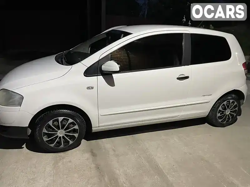 Хэтчбек Volkswagen Fox 2009 1.2 л. Ручная / Механика обл. Хмельницкая, Хмельницкий - Фото 1/6