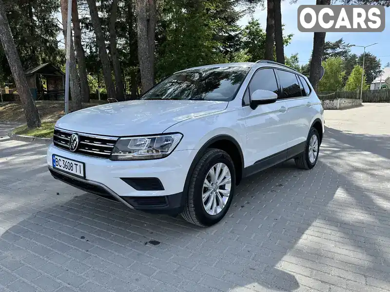 Внедорожник / Кроссовер Volkswagen Tiguan 2018 1.98 л. Автомат обл. Львовская, Новояворовск - Фото 1/20