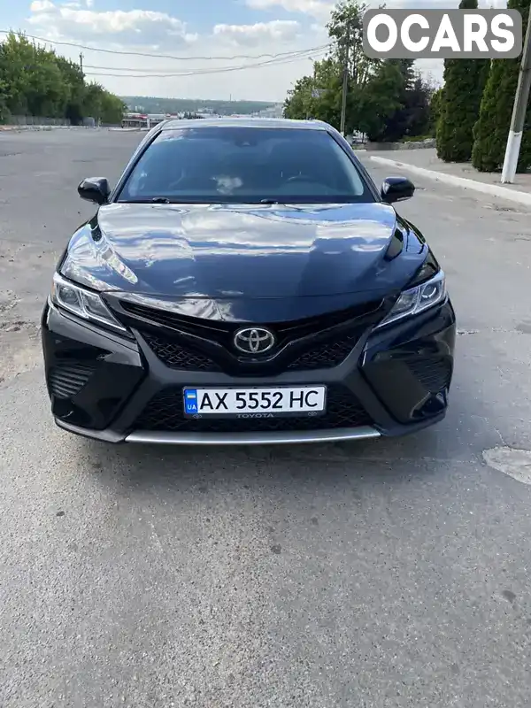 Седан Toyota Camry 2018 2.49 л. Автомат обл. Харьковская, Харьков - Фото 1/14