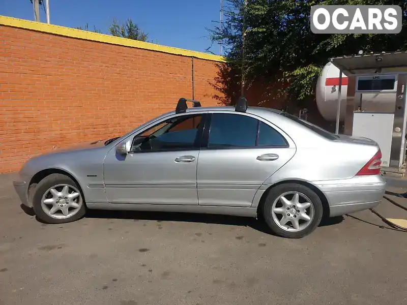 Седан Mercedes-Benz C-Class 2001 2 л. Ручная / Механика обл. Николаевская, Николаев - Фото 1/10