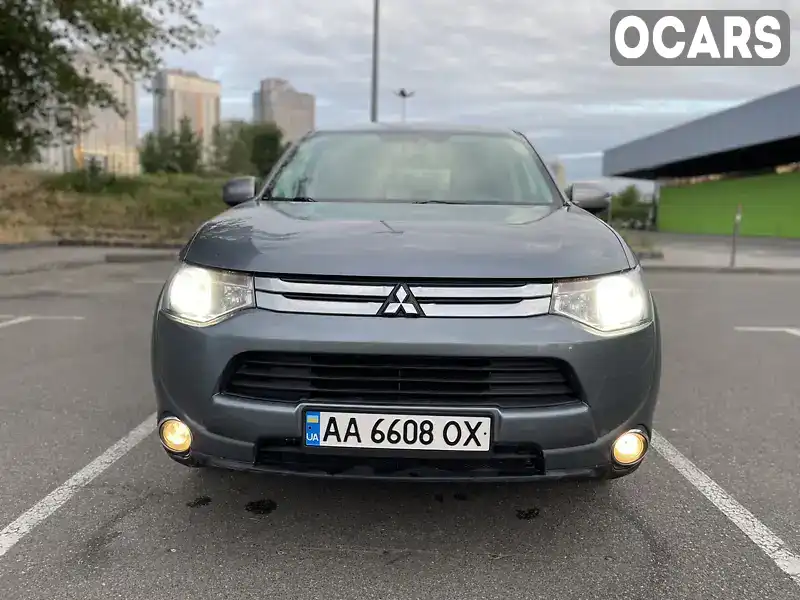 Позашляховик / Кросовер Mitsubishi Outlander 2014 2 л. Варіатор обл. Київська, Київ - Фото 1/21