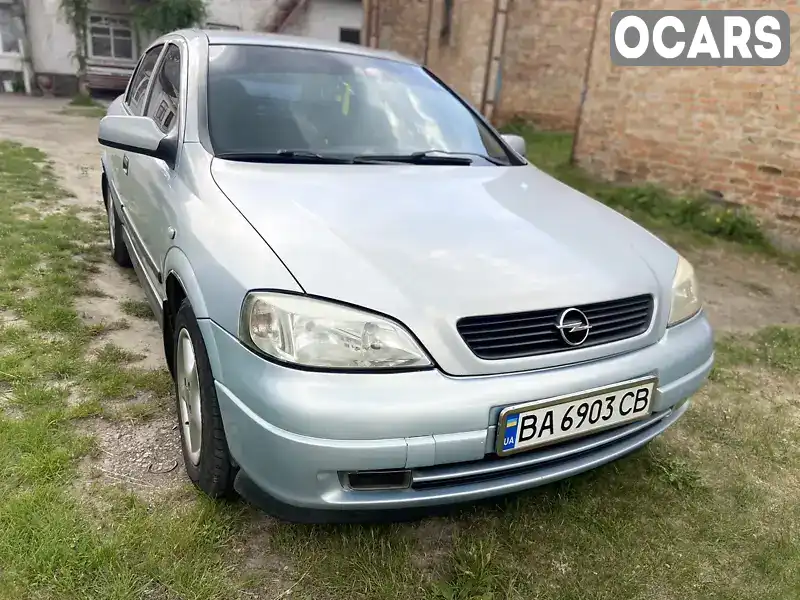 Седан Opel Astra 2004 1.6 л. Ручна / Механіка обл. Кіровоградська, Олександрія - Фото 1/17
