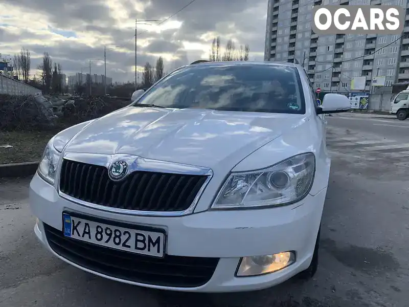 Универсал Skoda Octavia 2012 1.6 л. Ручная / Механика обл. Киевская, Киев - Фото 1/7