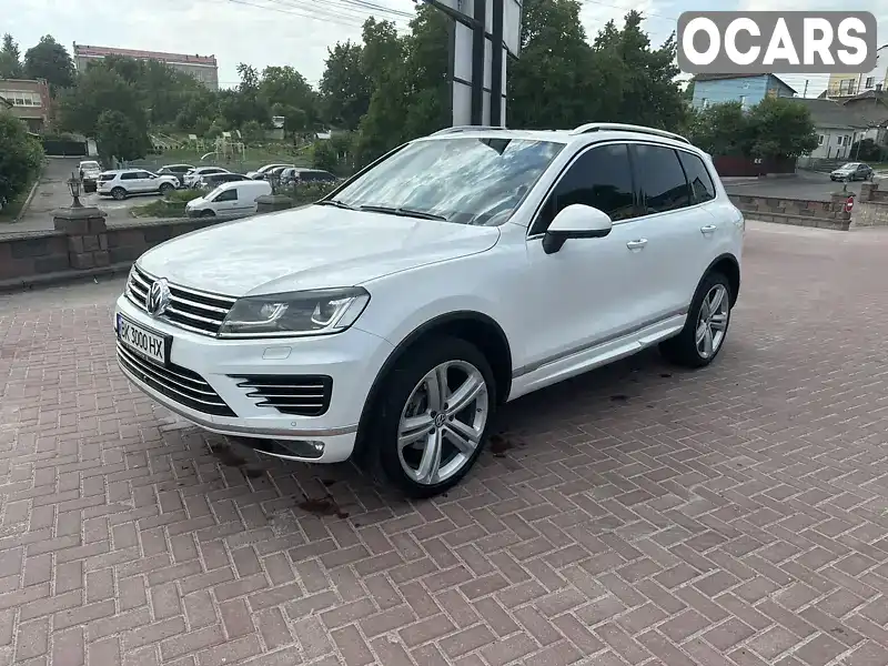 Позашляховик / Кросовер Volkswagen Touareg 2016 3 л. Автомат обл. Рівненська, Рівне - Фото 1/21