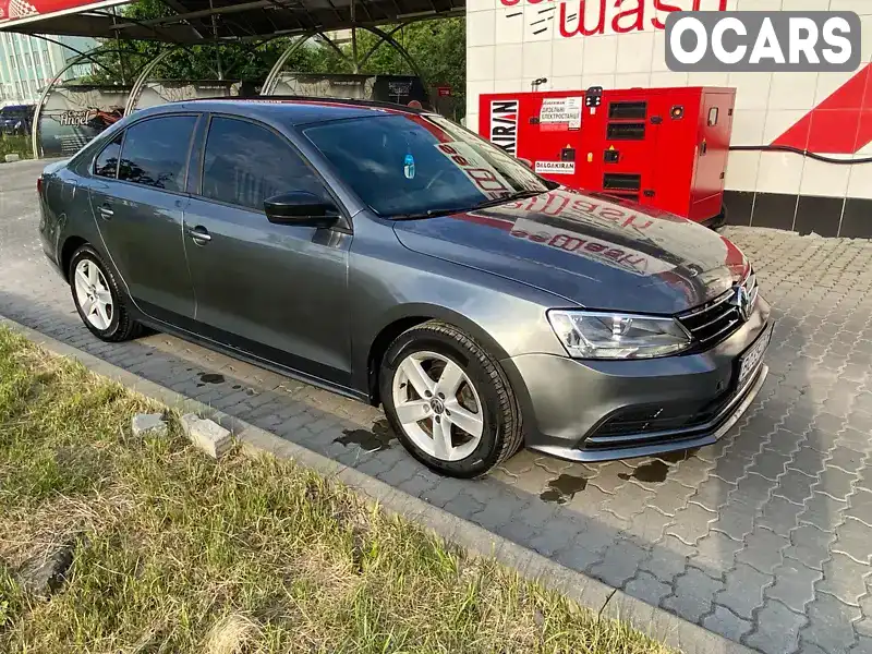 Седан Volkswagen Jetta 2015 1.98 л. Автомат обл. Львівська, Львів - Фото 1/10