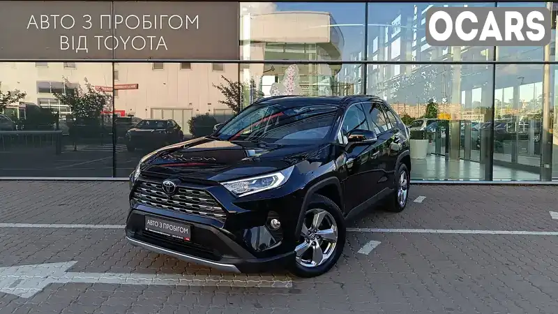 Внедорожник / Кроссовер Toyota RAV4 2019 1.99 л. Вариатор обл. Киевская, Киев - Фото 1/11