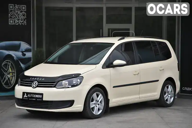 Минивэн Volkswagen Touran 2011 1.6 л. Ручная / Механика обл. Харьковская, Харьков - Фото 1/18