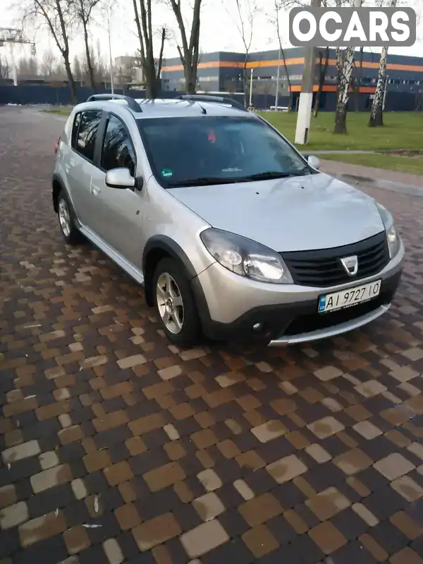 Хэтчбек Dacia Sandero 2010 1.6 л. Ручная / Механика обл. Киевская, Бровары - Фото 1/21