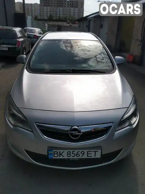 Универсал Opel Astra 2012 1.69 л. Ручная / Механика обл. Ровенская, Ровно - Фото 1/21