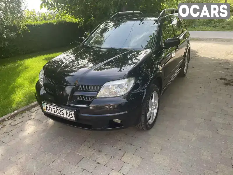 Позашляховик / Кросовер Mitsubishi Outlander 2005 2.4 л. Автомат обл. Закарпатська, Ужгород - Фото 1/18