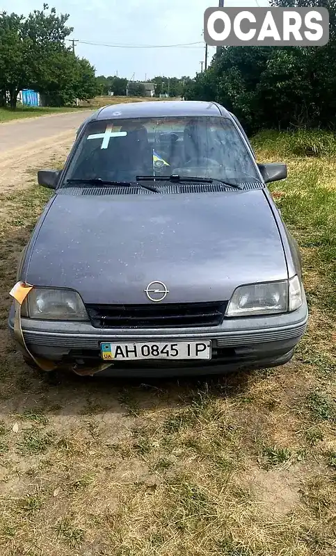 Седан Opel Kadett 1987 1.6 л. Ручна / Механіка обл. Миколаївська, Снігурівка - Фото 1/9